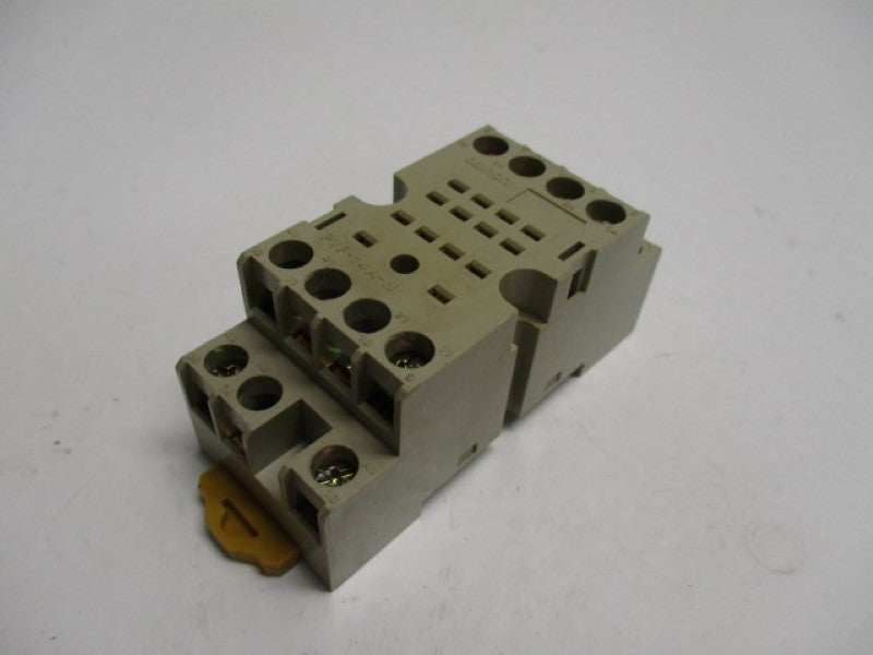 OMRON PYF-14A-N  UNMP