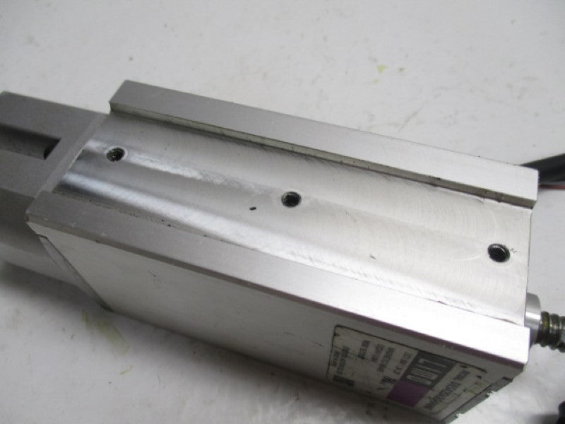 ORIENTAL MOTOR DRS42SA2G-04MK MAGNETIC NRAKE 0.08A 4VDC  UNMP