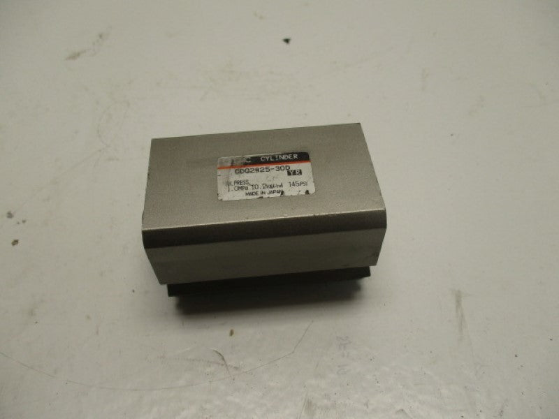 SMC CDQ2B25-30D COMPACT CYLIDNER  UNMP