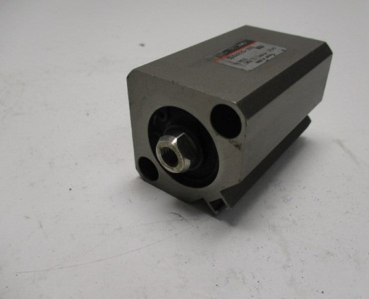 SMC CDQ2B25-30D COMPACT CYLIDNER  UNMP