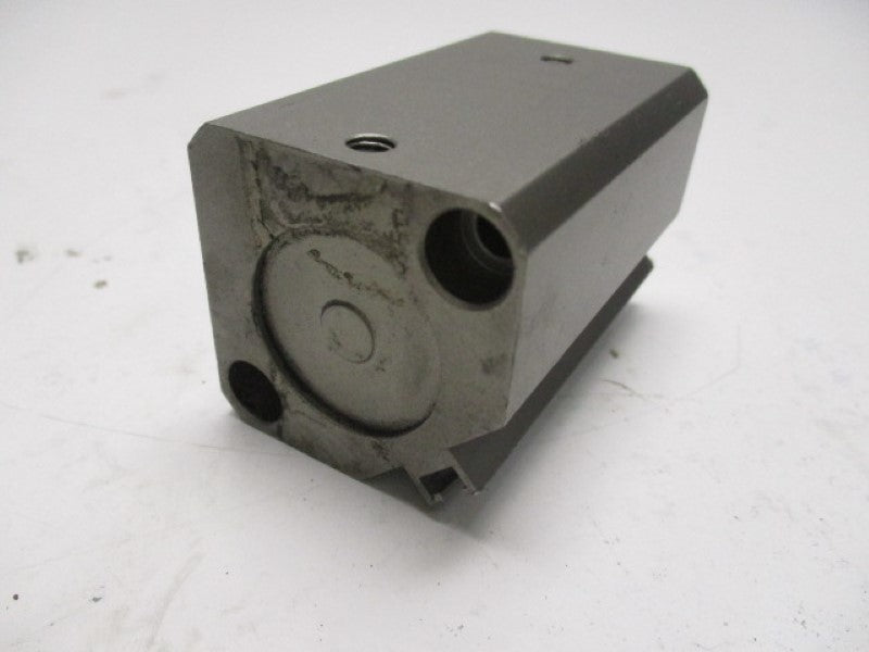 SMC CDQ2B25-30D COMPACT CYLIDNER  UNMP