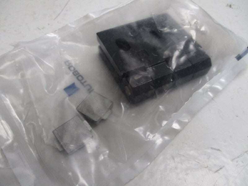 ROBOTUNITS DOR4510 HINGE KIT * NEW IN FACTORY BAG *