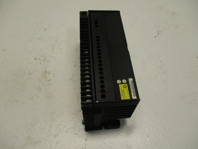 GENERAL ELECTRIC IC660ELD100D GENIUS I/O MODULE  115VAC  UNMP