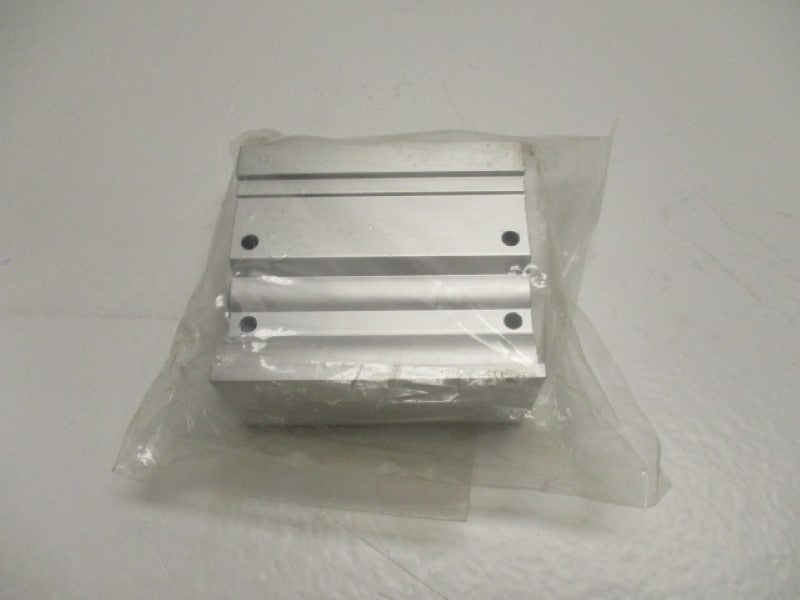 SMC SS5Y5-42-03-02 MANIFOLD BASE MOUNT  * NEW IN FACTORY BAG *