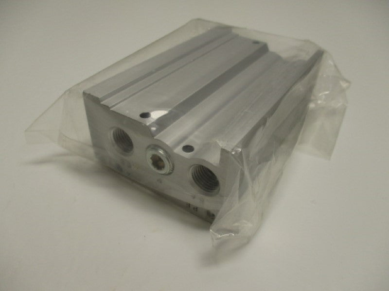 SMC SS5Y5-42-05-02 MANIFOLD BASE MOUNT  * NEW IN FACTORY BAG *