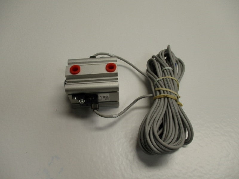 SMC CQ2B40-25DC-A73CZ COMPACT CYLINDER WITH SENSORS  NSNP