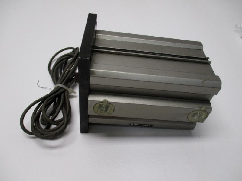 SMC CDQ2F63-65D-A73L (WITH SENSOR) UNMP