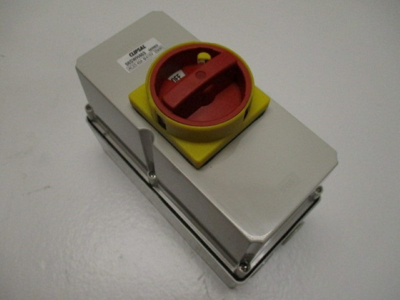 CLIPSAL 56SWH463 ENCLOSED LOAD BREAK SWITCH  NSMP