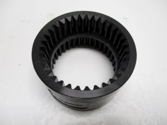PARKER UCDC28S DRIVE COUPLING SLEEVE * NEW IN BOX *