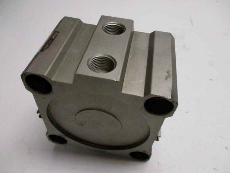 SMC CDQ2B80-15DC COMPACT CYLINDER  UNMP
