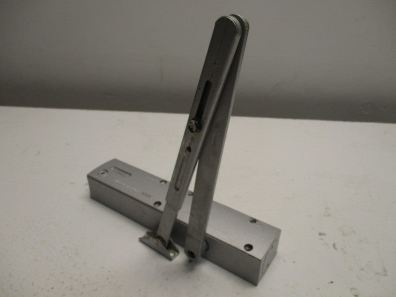 GEZE TS400 OVERHEAD  DOOR CLOSER * USED*