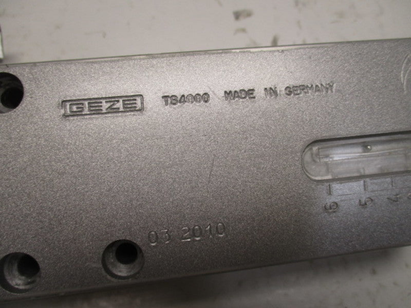 GEZE TS400 OVERHEAD  DOOR CLOSER * USED*