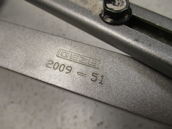 GEZE TS400 OVERHEAD  DOOR CLOSER * USED*