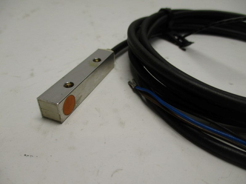 IFM EFECTOR IL5010 INDUCTIVE PROXIMITY SWITCH  NSMP