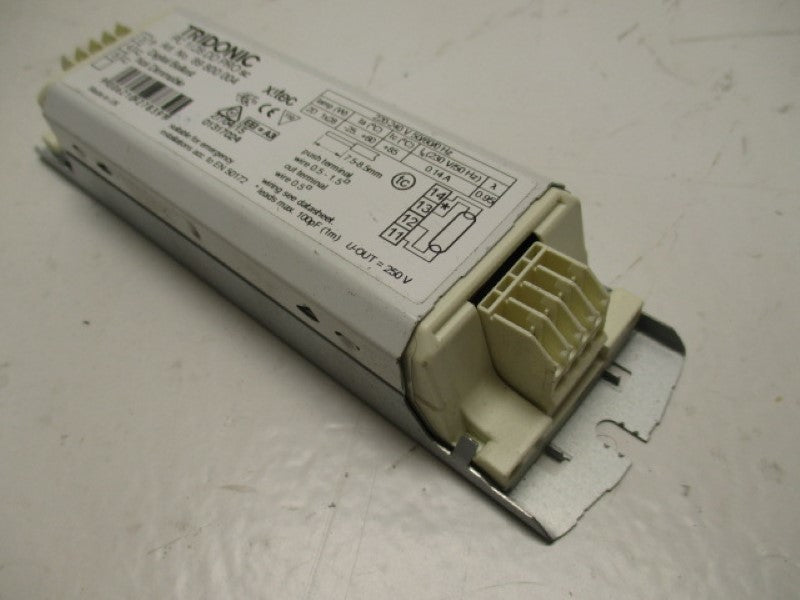 TRIDONIC 89800004 PC1/28DDPROSC DIGITAL BALLAST  UNMP
