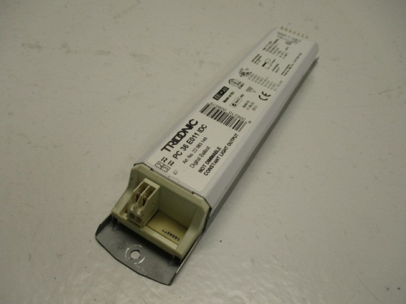 TRIDONIC PC-36-E011-IDC  DIGITAL BALLAST  UNMP