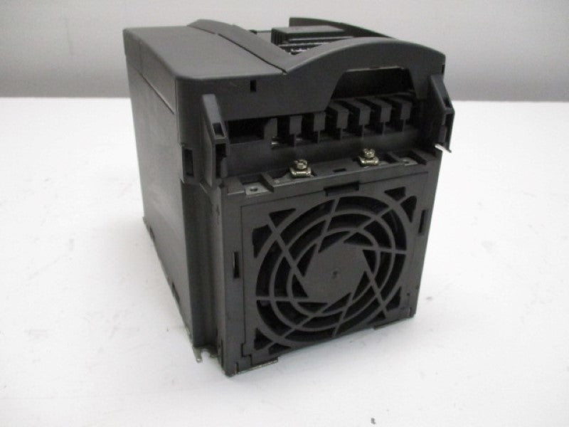 SIEMENS MICROMASTER 440 6SE6440-2AD23-0BA AC DRIVE (AS PICTURED)  UNMP