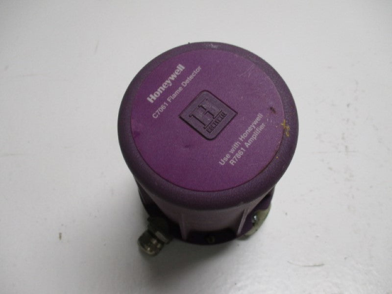 HONEYWELL C7061A1020  UNMP