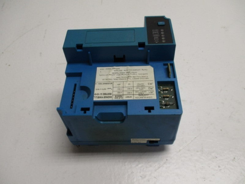 HONEYWELL RM7850A1019 BURNER CONTROL 120VAC  UNMP