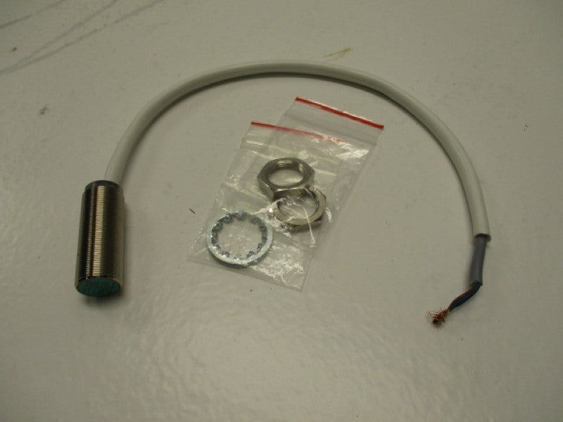 PEPEPRL+FUCHS NCB8-18GM50-Z4 105930 INDUCTIVE SENSOR 3.5-30VDC  NSNP