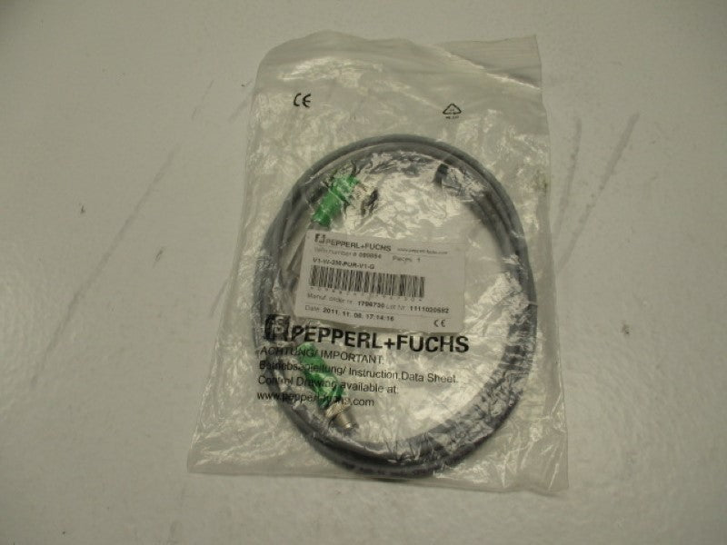PEPEPRL + FUCHS 098854 V1-W-2M-PUR-V1-G CABLE CONNECTOR  * NEW IN FACTORY BAG *