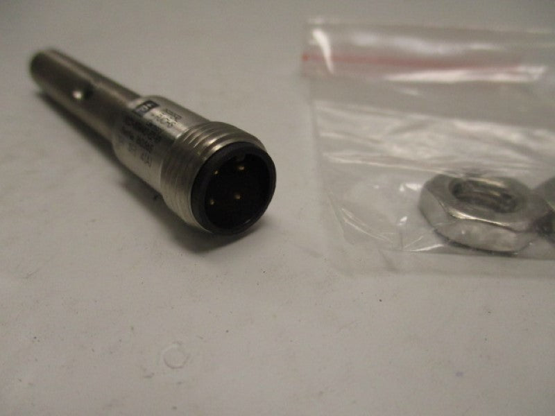 PEPEPRL + FUCHS NJ1.5-8GM40-E2-V1 INDUCTIVE SENSOR* NEW IN FACTORY BAG *