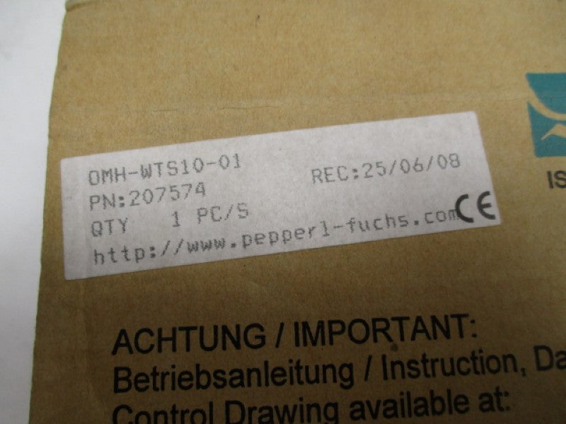 PEPEPRL + FUCHS 207574 OMH-WTS10-01 PHOTO AUTOMATION   NSMP