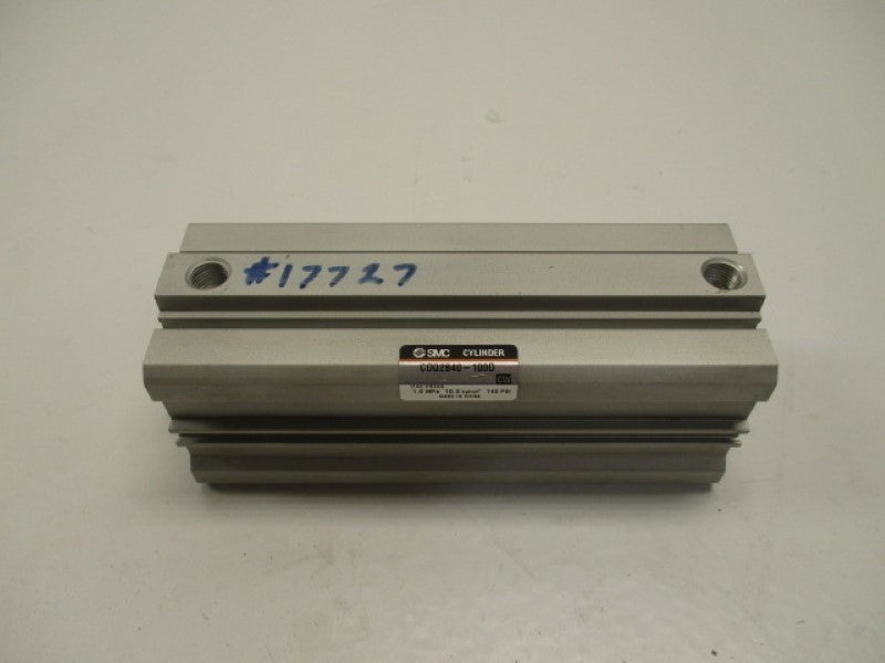 SMC CDQ2B40-100D COMPACT CYLINDER  UNMP