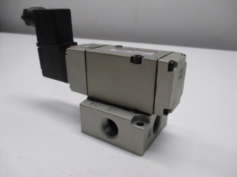 SMC VP544 SOLENOID VALVE WITH BASE 94-138VAC  NSNP