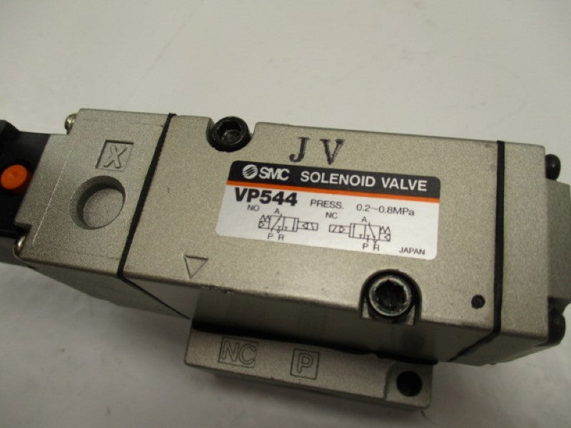 SMC VP544 SOLENOID VALVE WITH BASE 94-138VAC  NSNP