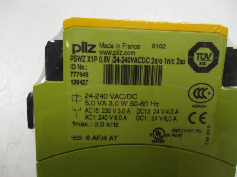 PILZ PSWZX1P0,5V/24-240VACDC2N/O1N/C2SO SAFETY RELAY * NEW IN ORIGINAL PACKAGE *