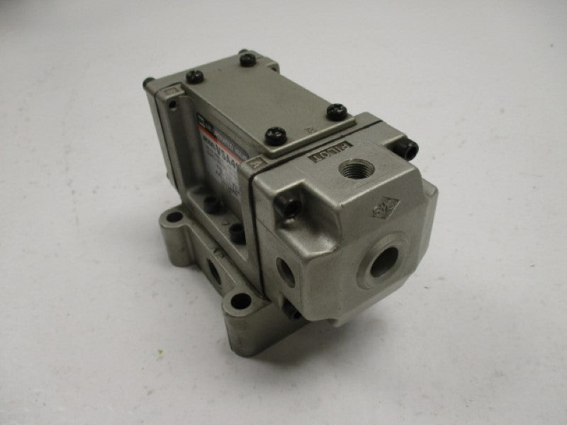 SMC VSA4120 AIR OPERATED VALVE  NSNP