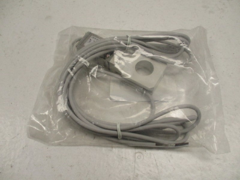 SMC IS10M-40-6L-A  PRESSURE SWITCH * NEW IN FACTORY BAG *