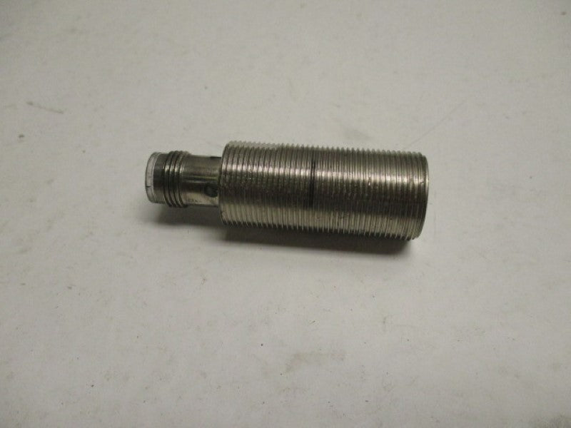 OMRON E2A-M18KS08-M1-B1  UNMP