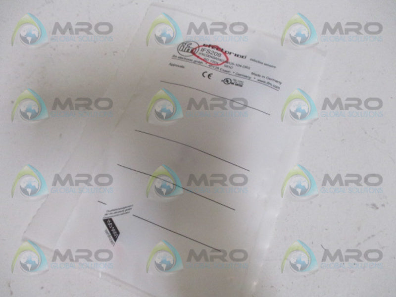 IFM EFECTOR IFS208 INDUCTIVE PROXIMITY SENSOR  * NEW IN FACTORY BAG *