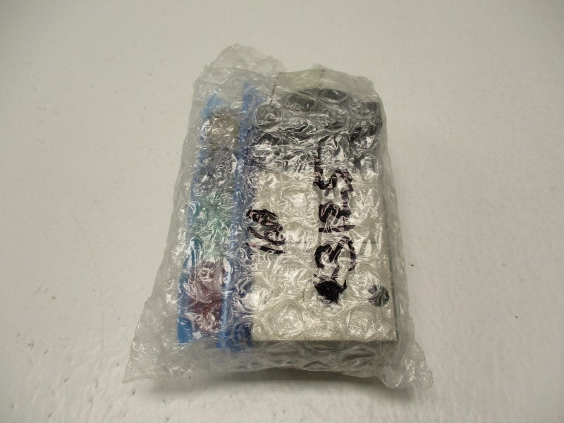 SMC VM230-02-33 * NEW IN FACTORY BAG *