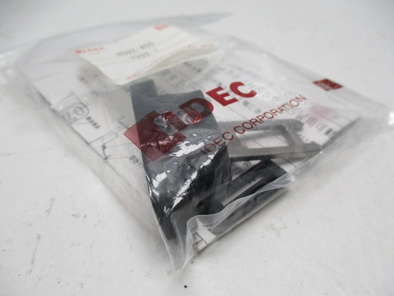 IDEC HS9Z-A55 * NEW IN FACTORY BAG *