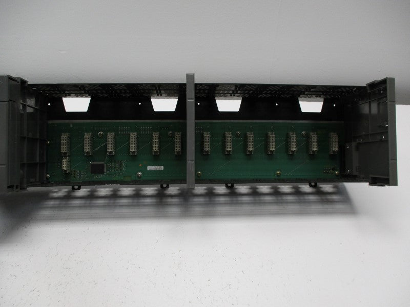 ALLEN BRADLEY 1746-A13 SER. B / 1746-P4 SER. A UNMP