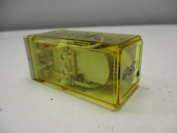 IDEC RR2KP-U RELAY 110VAC UNMP