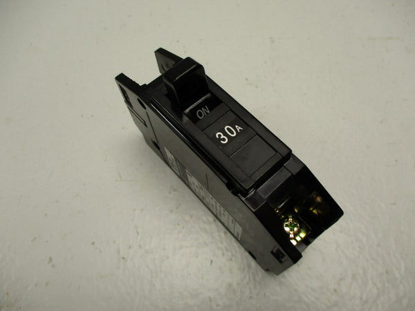 FUJI ELECTRIC F51 CIRCUIT BREAKER 30A (AS PICTURED) NSNP