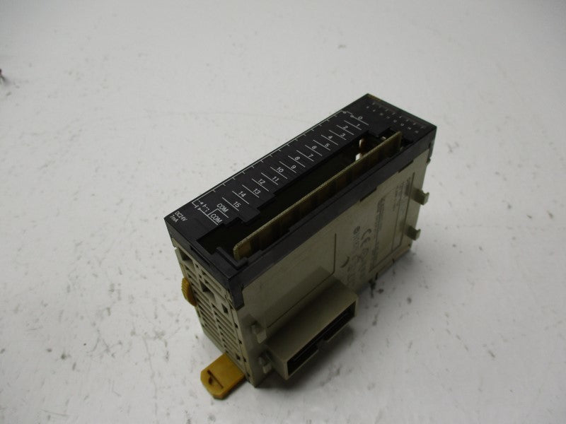 OMRON CJ1W-ID211 UNMP