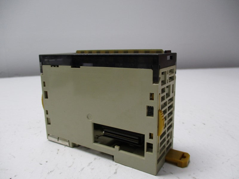 OMRON CJ1W-ID211 UNMP