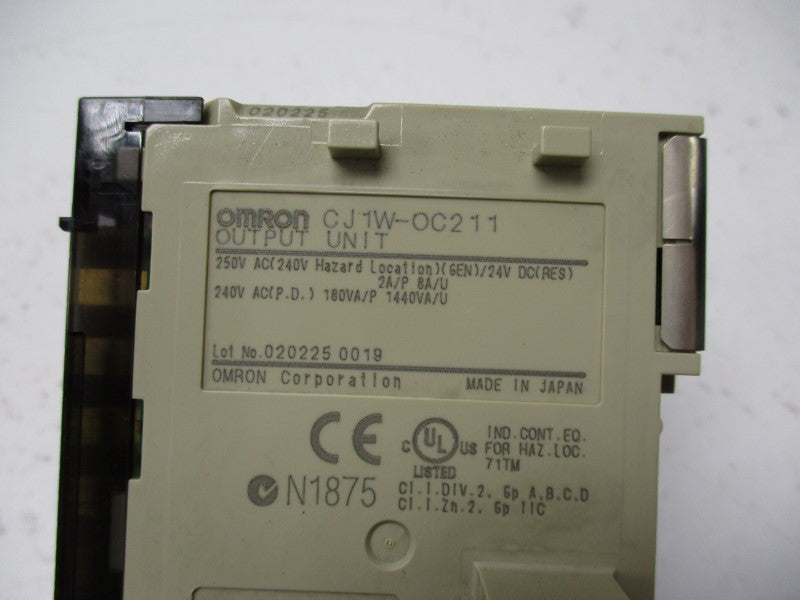 OMRON CJ1W-OC211 UNMP