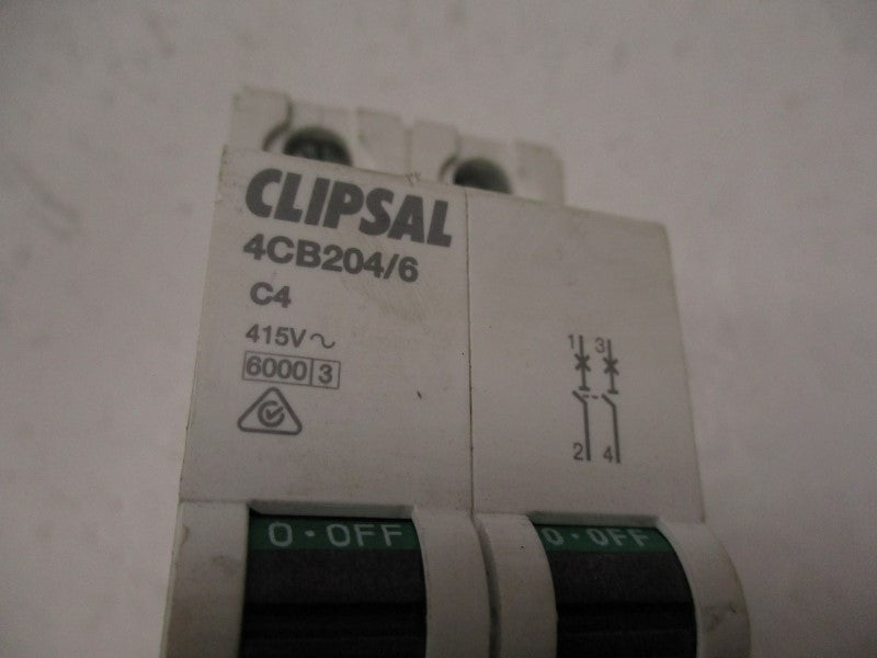 CLIPSAL 4CB204/6-C4 4A 415V UNMP