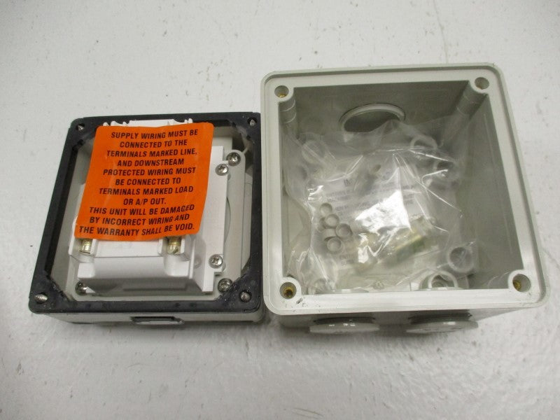 CLIPSAL 56RC 20A 250V NSNP