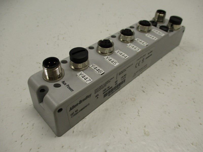ALLEN BRADLEY 1732D-OB8EM12 SER. A F/W. 1.010 NSNP