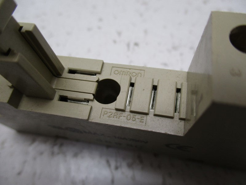 OMRON P2RF-05-E UNMP