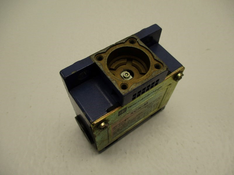 TELEMECANIQUE ZCK-M1 UNMP