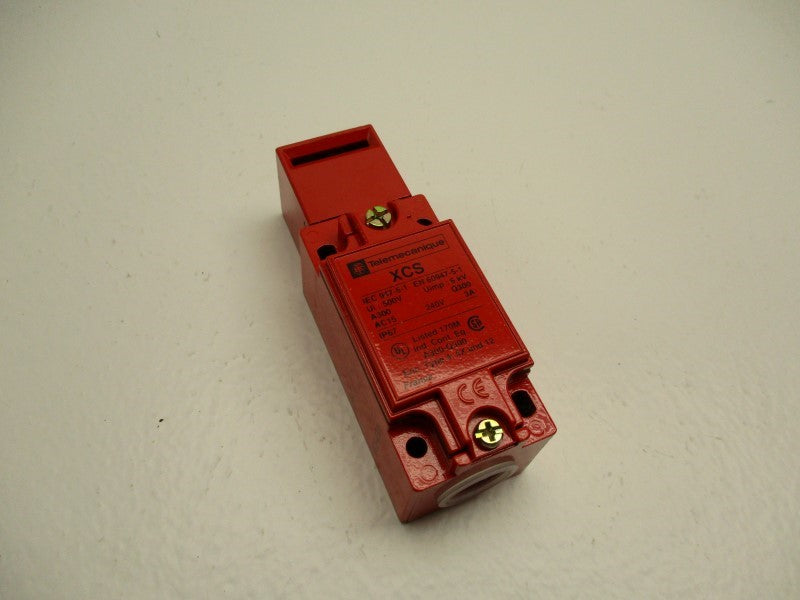TELEMECANIQUE XCS-A701 NSMP