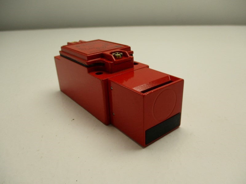 TELEMECANIQUE XCS-A701 NSMP